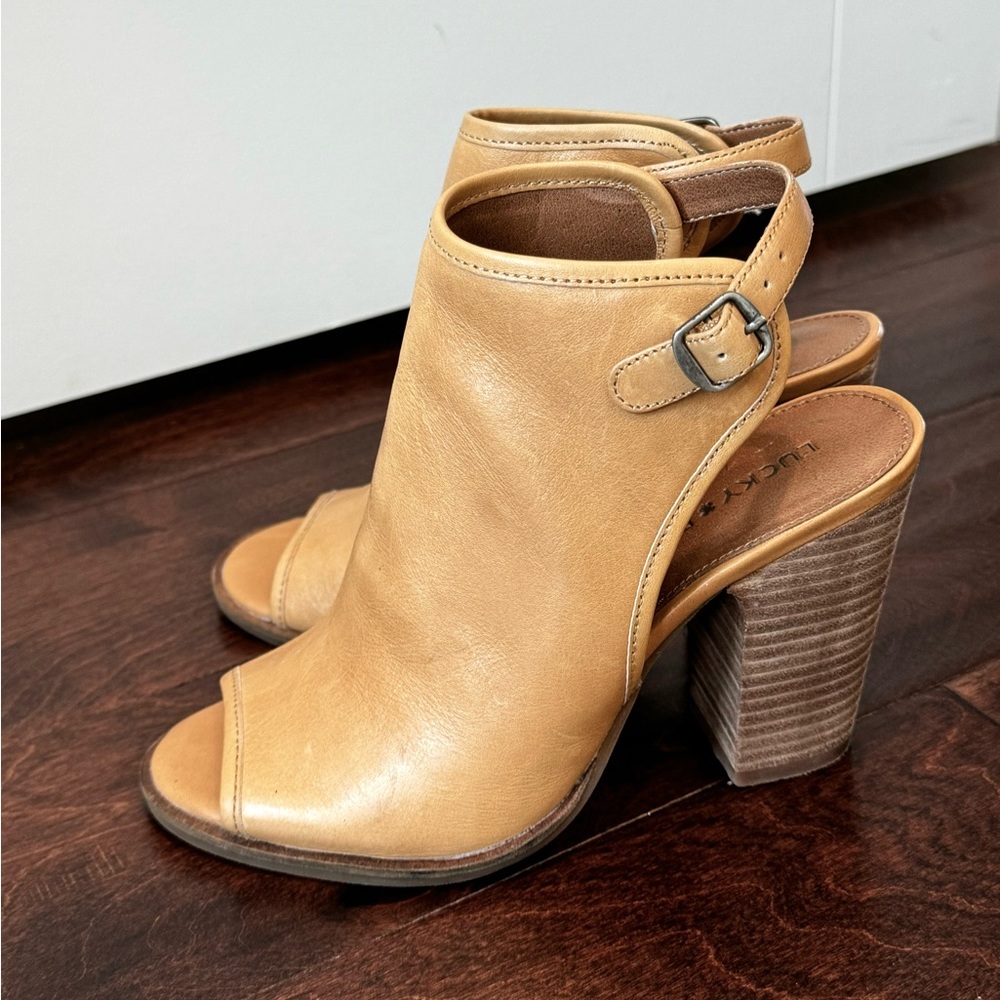 Lucky Brand Tan Leather Open-Toe Block Heel Sandals